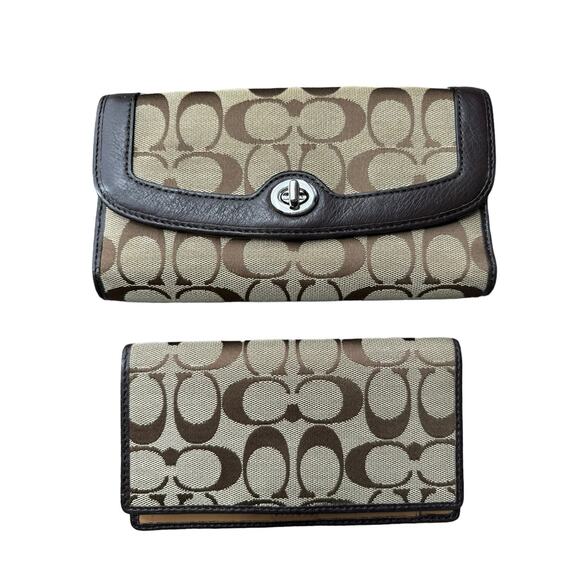 Coach Khaki Park Signature Turnlock Checkbook Wallet